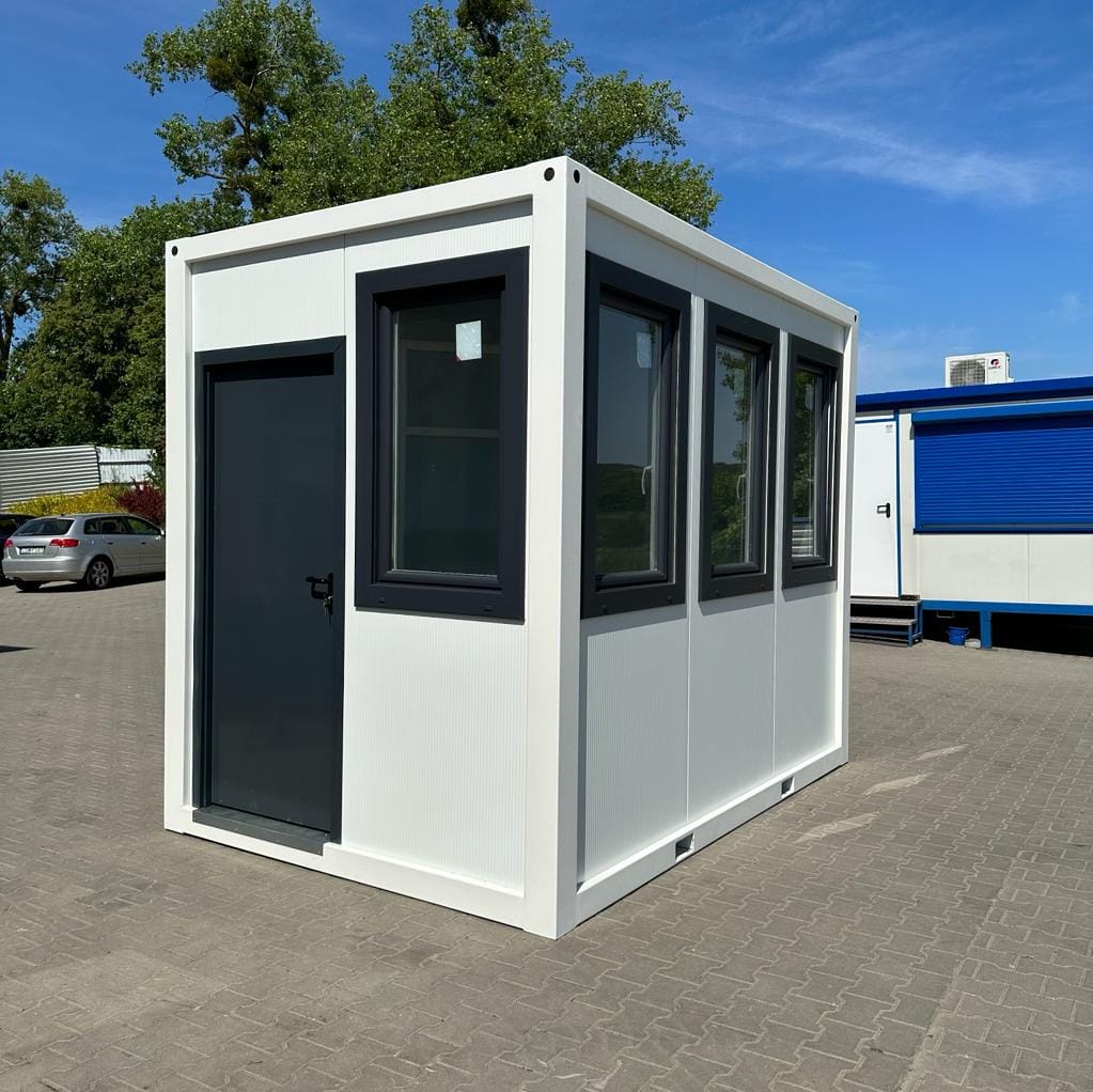 Kontener lekki wewnętrzny z płyty warstwowej